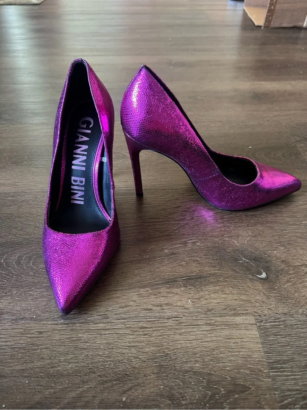 Gianni Bini shiny metallic